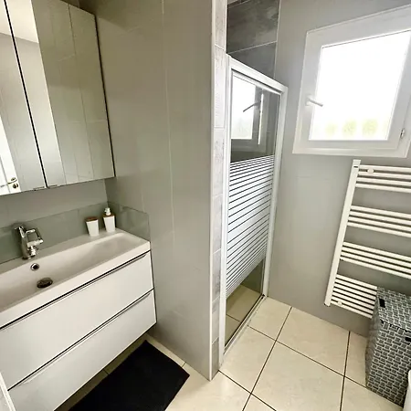 Piscine De La Garrigue Florensac